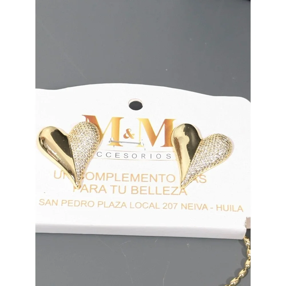 M & M Accessories Gold Tone Pave Crystal Puffy Heart Necklace Earring Set‎